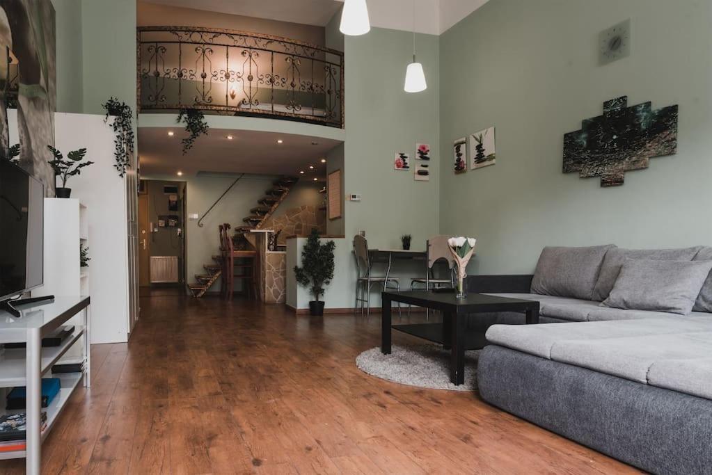 Main Street Apartment / Heart Of Bp บูดาเปสต์ ภายนอก รูปภาพ