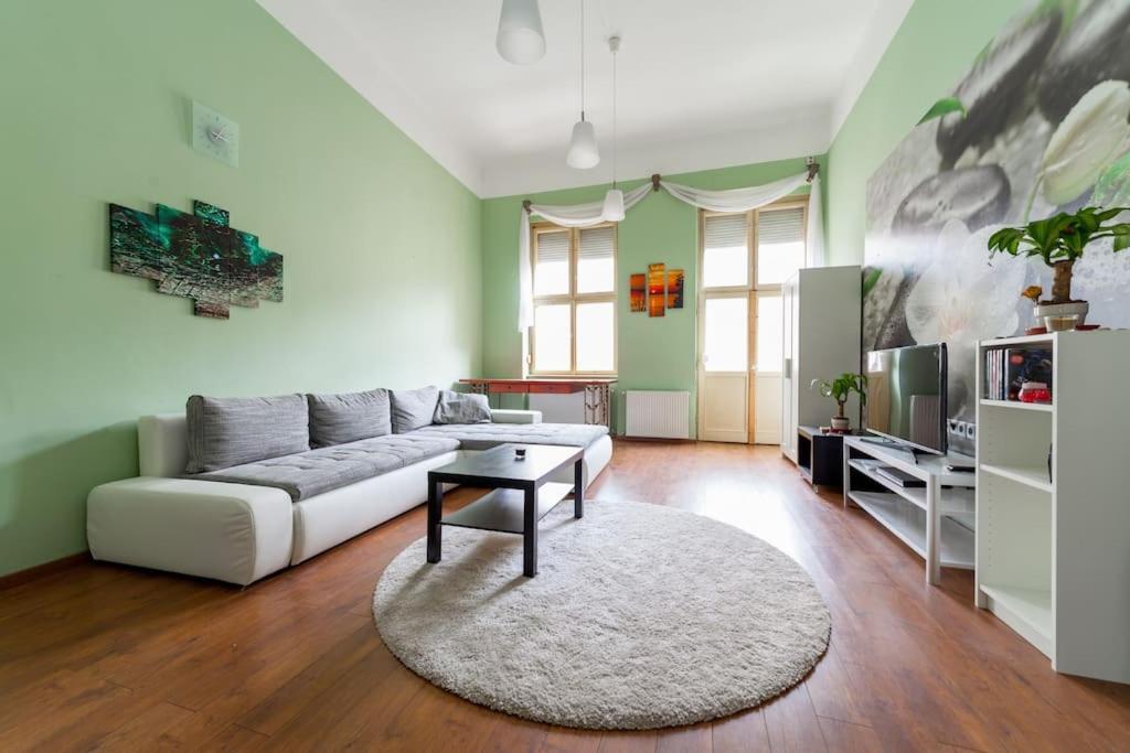 Main Street Apartment / Heart Of Bp บูดาเปสต์ ภายนอก รูปภาพ